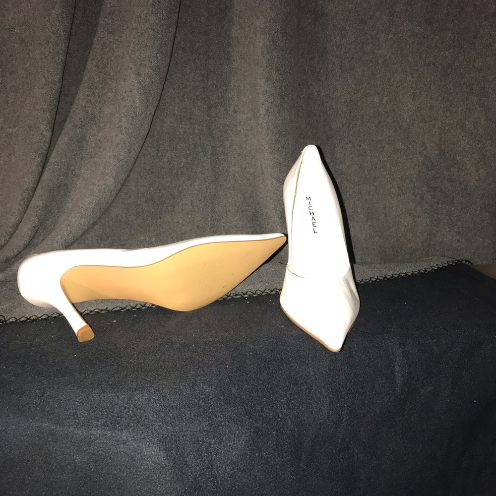 Shoes - Picture 2 of 3